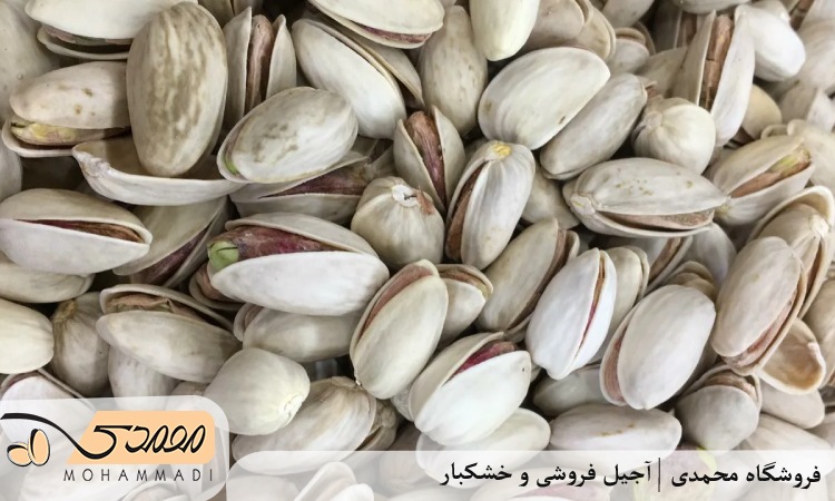 پسته اکبری